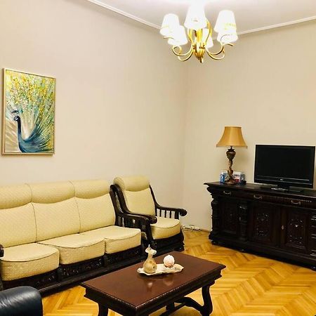 Ultra-Central And Elegant Ap In Opera Square Vic23 Timisoara Ngoại thất bức ảnh